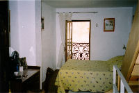 r28-1-200.jpg - 2698 Bytes
